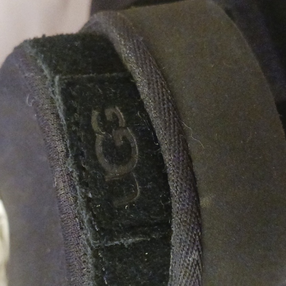 Ugg Slides - image 4